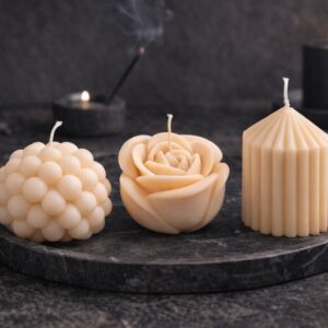 Set lumânări decorative handmade din ceară naturală de soia – parfum Cashmere Woods